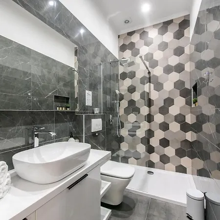 Apartment Arcus In The Very Center Of *