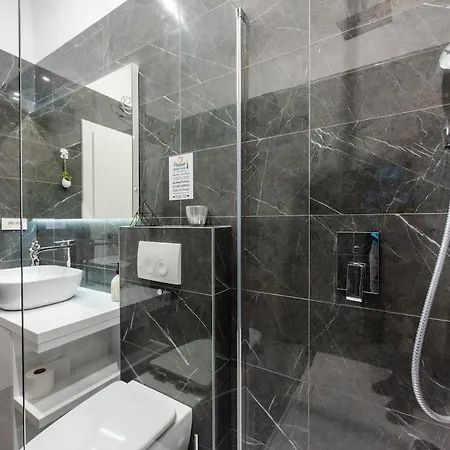 Arcus In The Very Center Of *