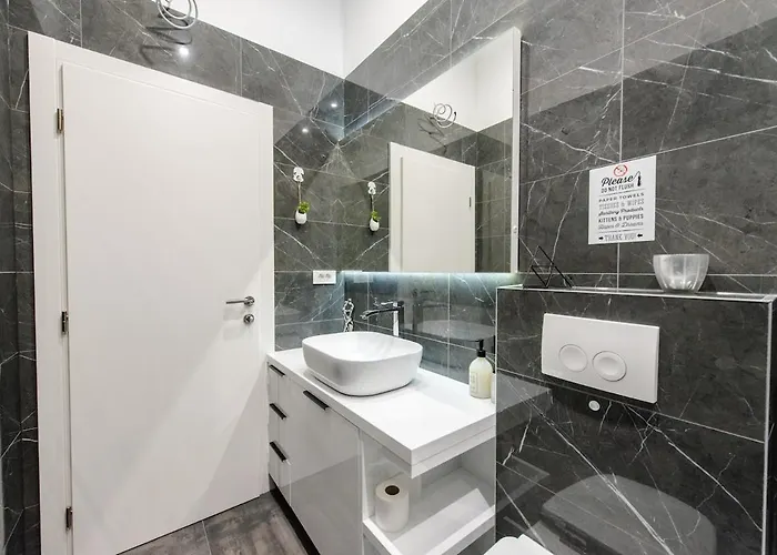 Apartment Arcus In The Very Center Of *