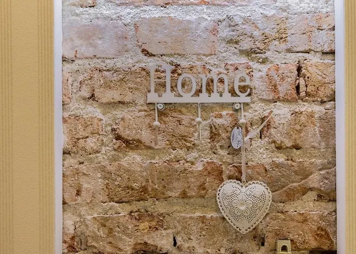 Arcus In The Very Center Of * Spalato